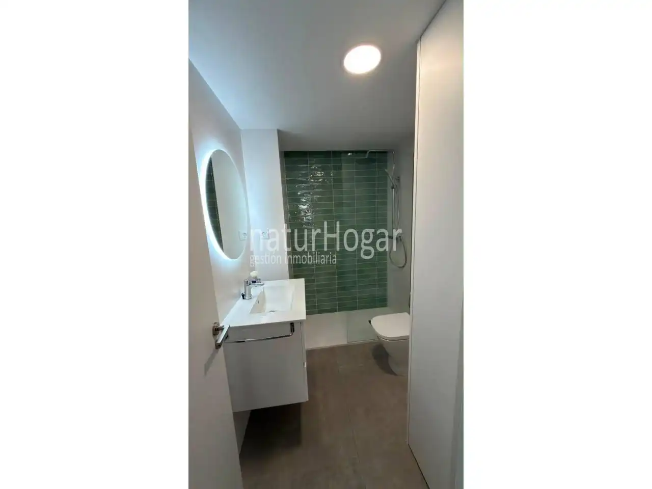 Baño de Apartamento de alquiler en Canet d'En Berenguer con Aire acondicionado, Amueblado y Piscina comunitaria