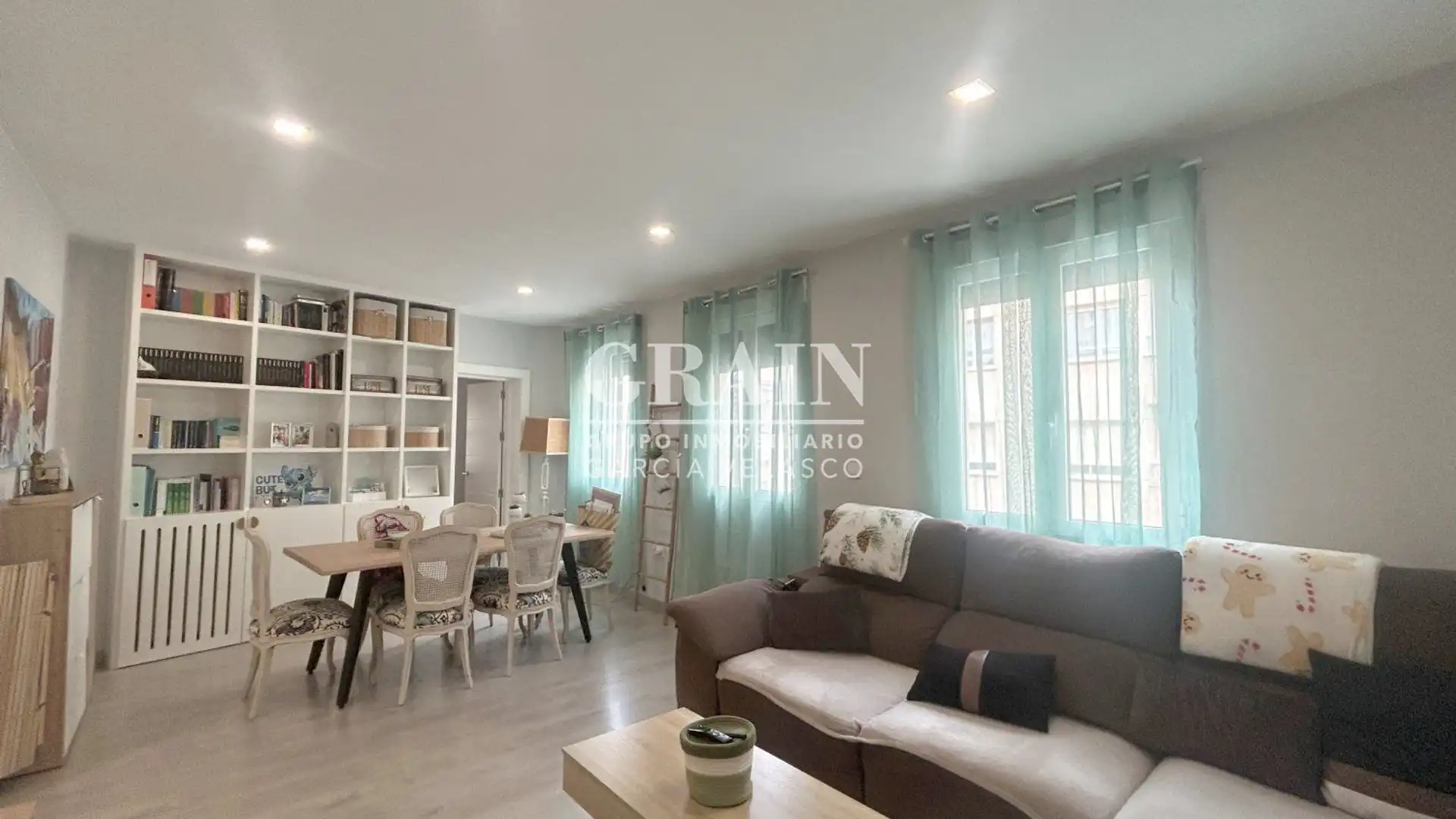 Sala de estar de Piso en venta en  Albacete Capital con Aire acondicionado, Calefacción y Trastero