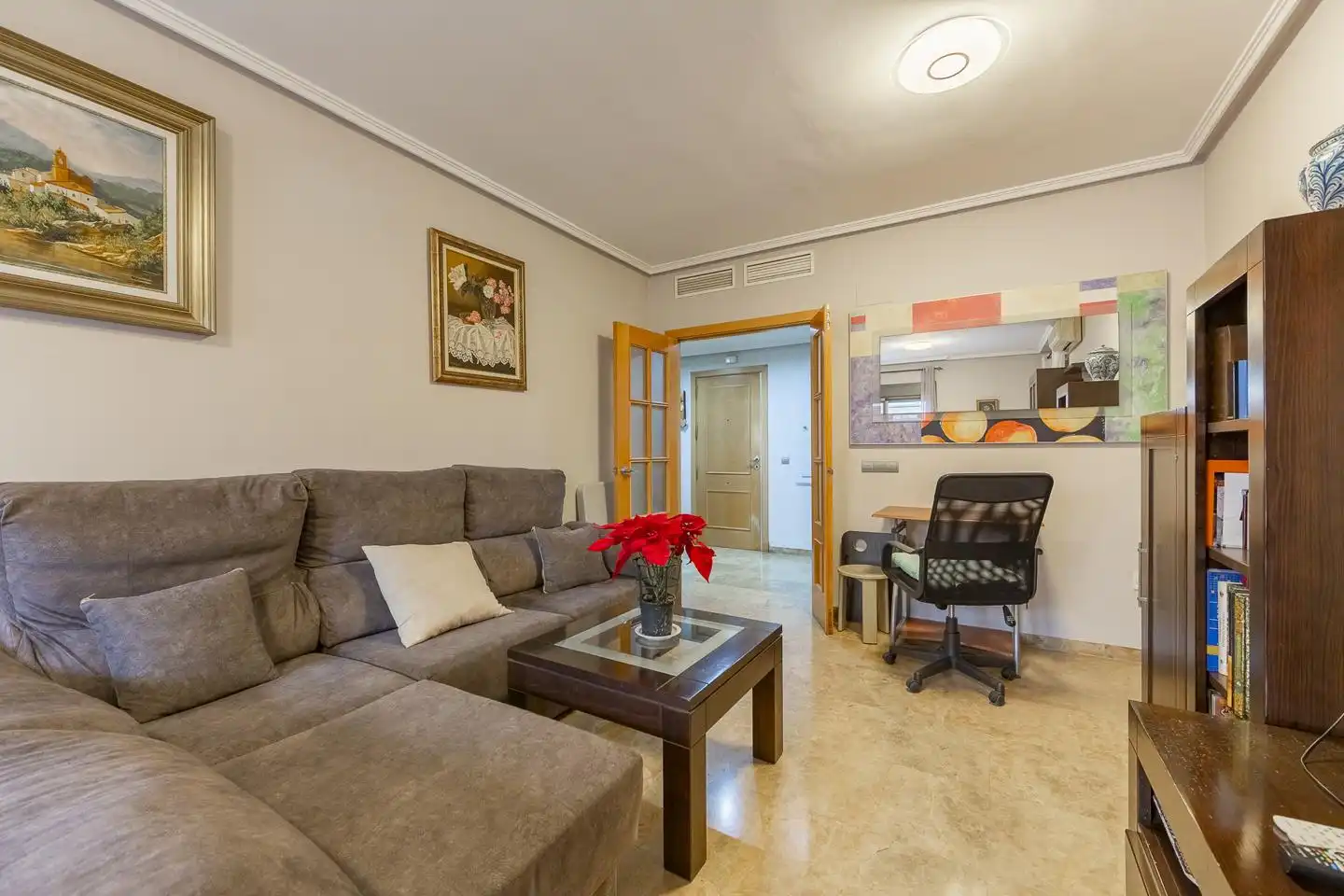 Living room of Ground floor for sale in Almería  with Air Conditioner, Terrace and Storage room