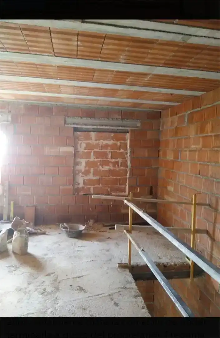 Dúplex en venda en Almadén