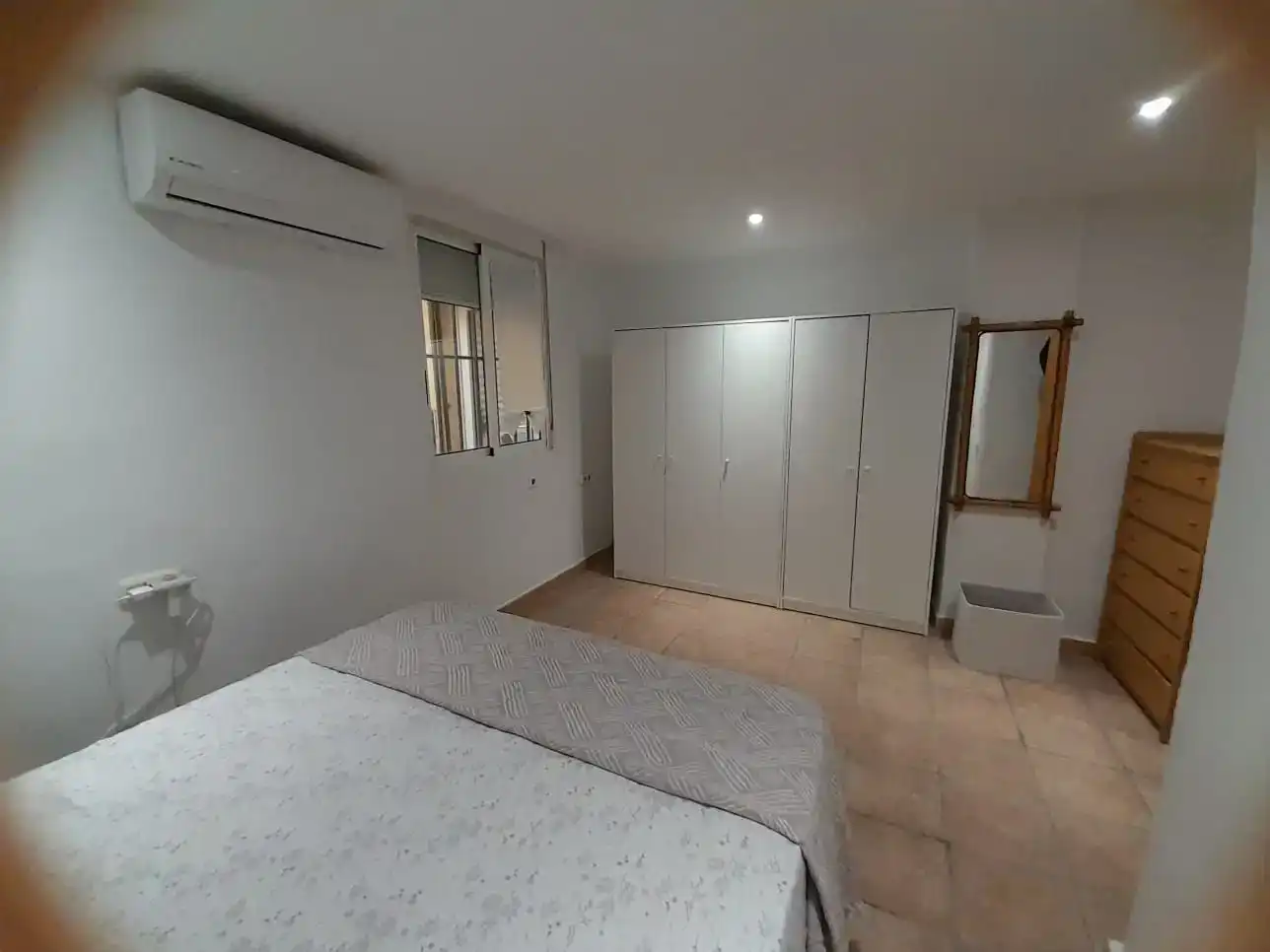 Bedroom of Flat for rent in  Valencia Capital  with Air Conditioner