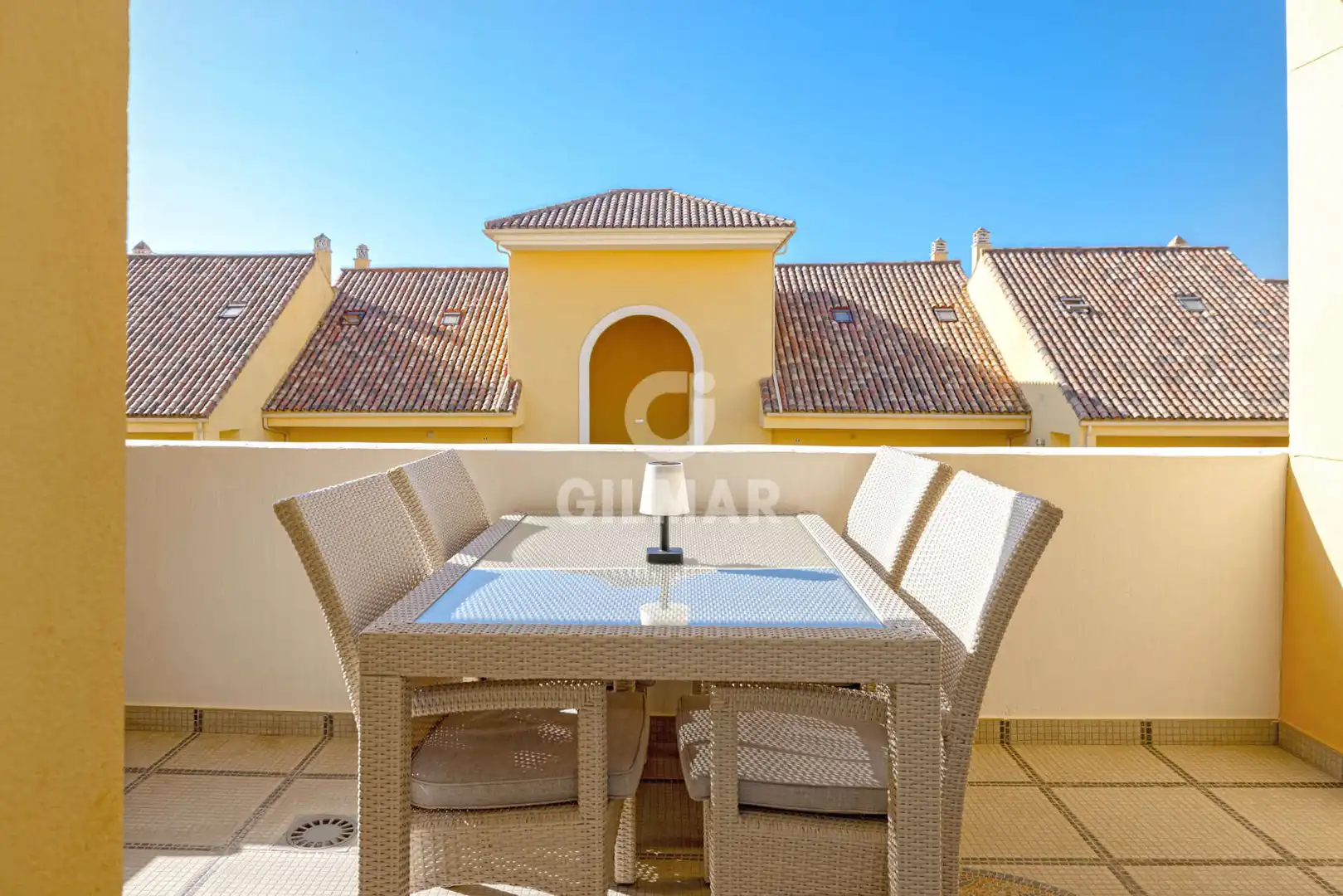 Terrassa de Apartament en venda en Estepona amb Piscina i Balcó