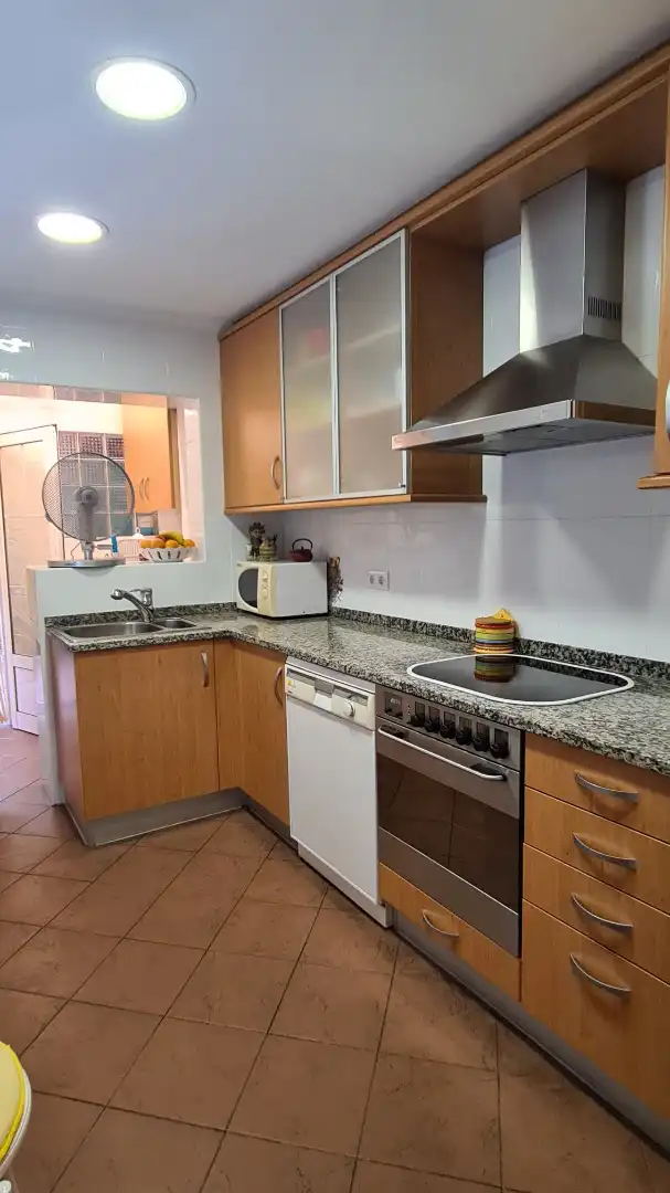 Cuina de Casa adosada en venda en Santa Coloma de Farners amb Calefacció, Jardí privat i Parquet