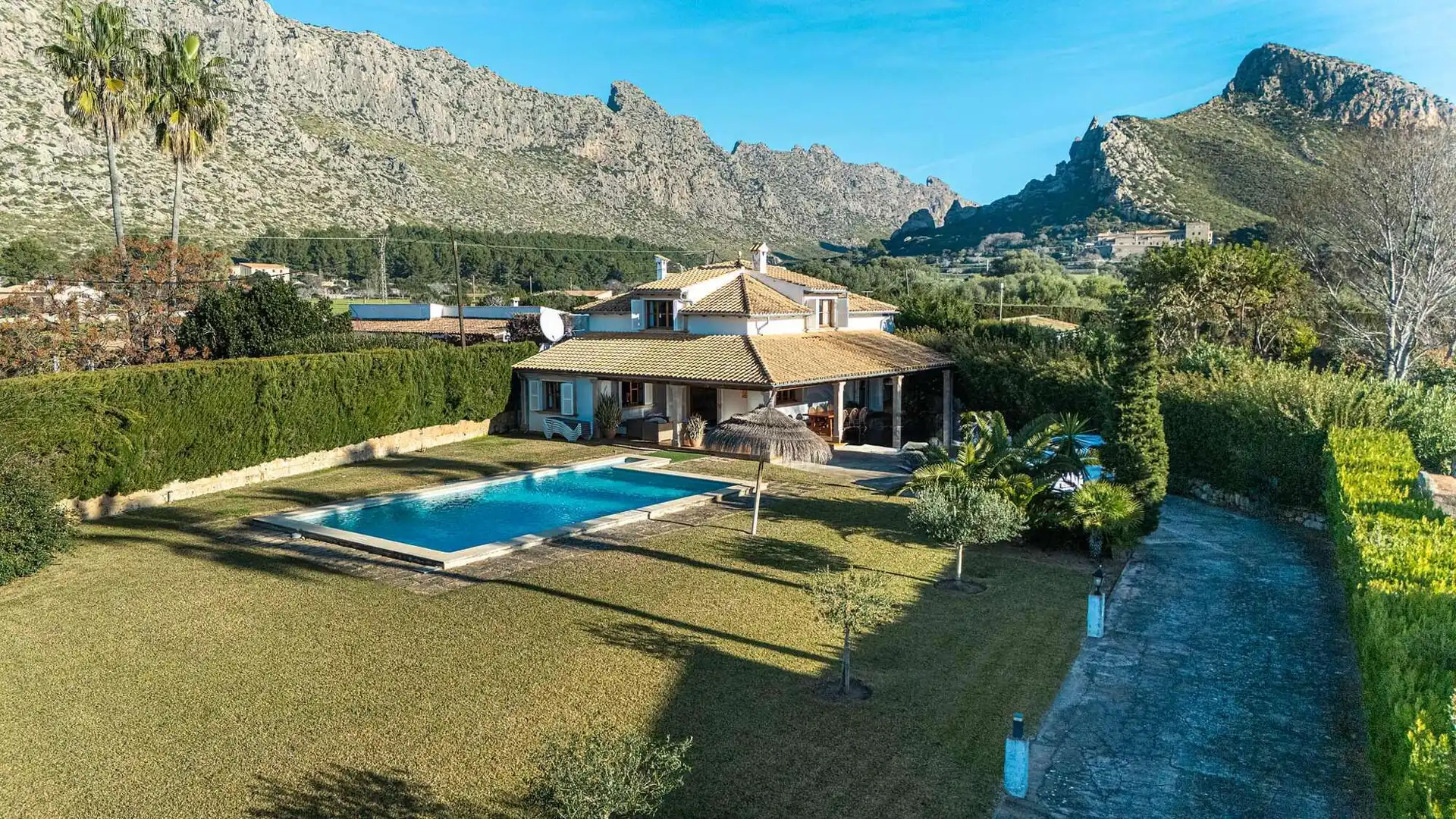 Vista exterior de Casa o chalet en venta en Pollença con Aire acondicionado, Calefacción y Terraza