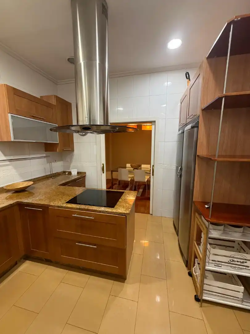 Küche von Wohnung zur Miete in Vigo  mit Heizung, Parkett und Möbliert
