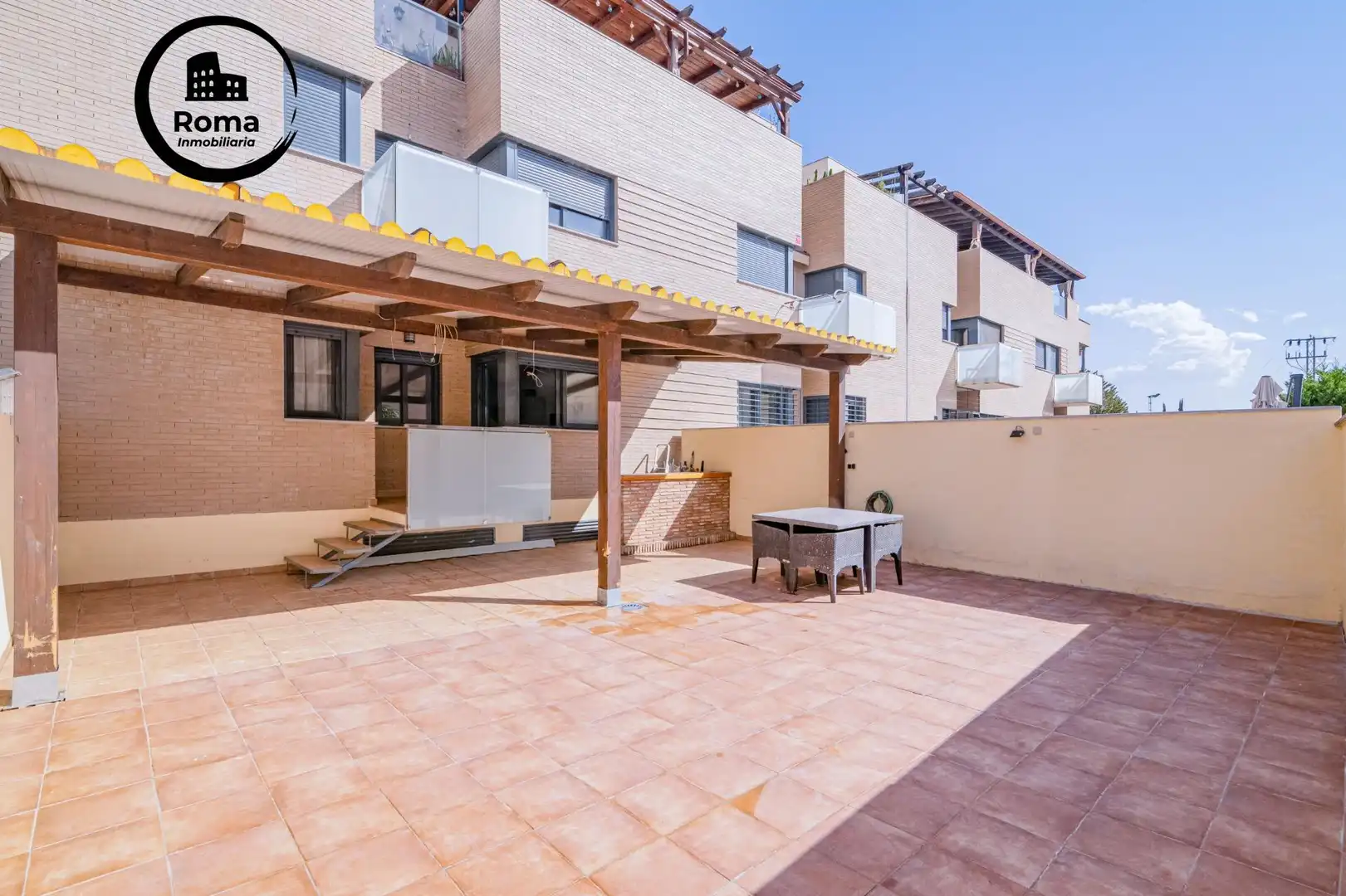 Terraza de Piso en venta en Albolote con Aire acondicionado, Calefacción y Piscina comunitaria