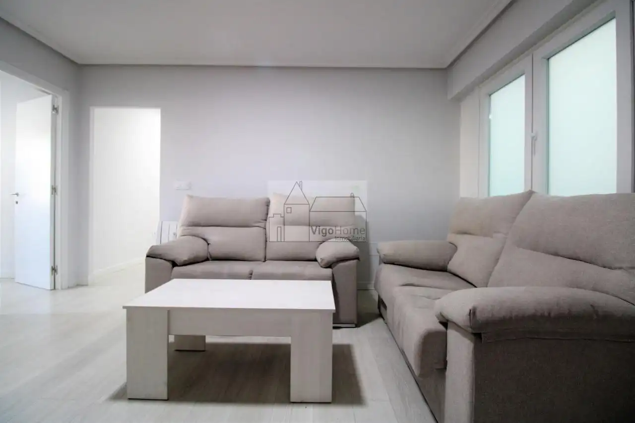 Wohnzimmer von Wohnung zur Miete in Vigo  mit Heizung, Terrasse und Möbliert
