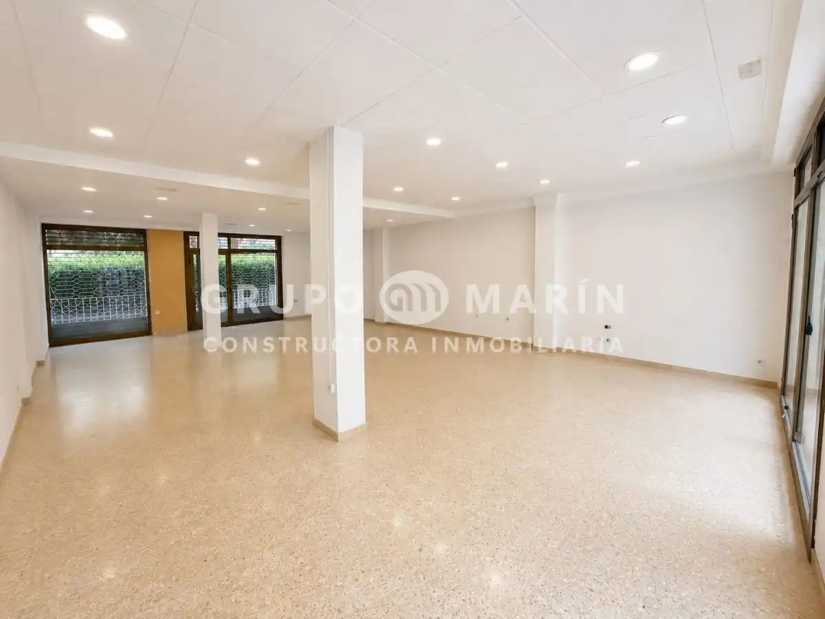 Local comercial en venda a Josep Trueta, imagen 5
