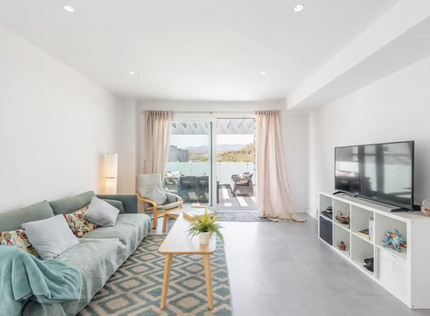 Apartment with pool for sale in La Cala Mijas