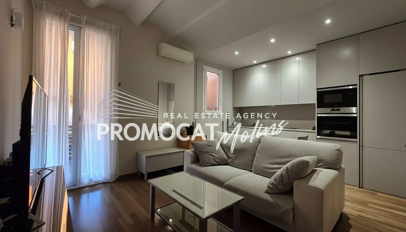 Sala de estar de Piso en venta en Molins de Rei con Aire acondicionado, Calefacción y Parquet