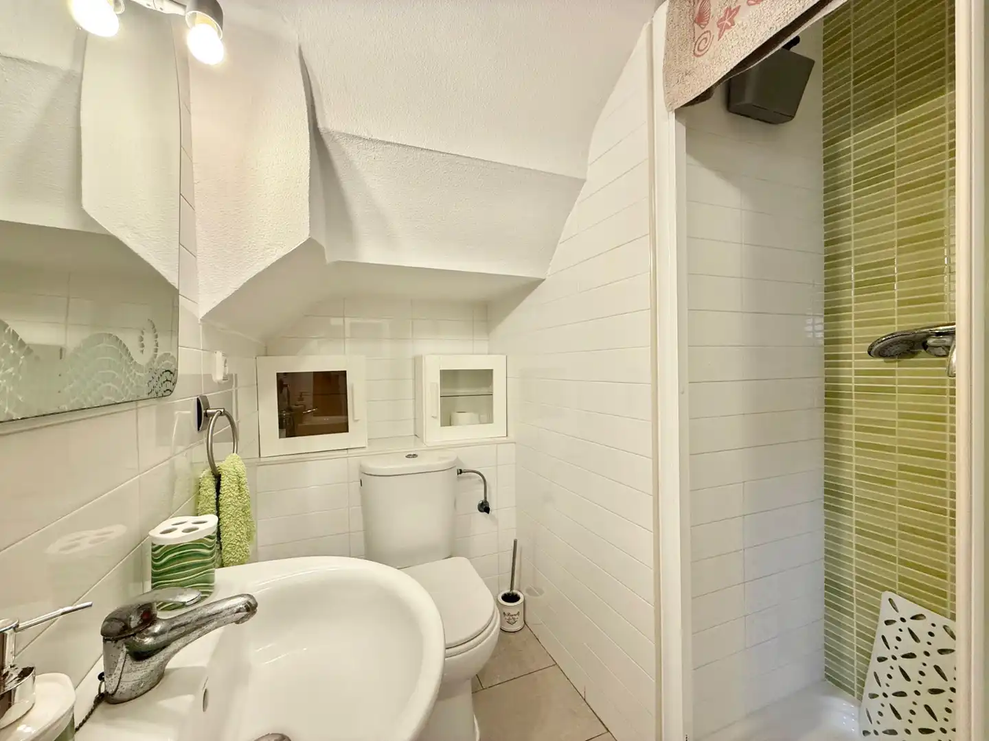 Baño de Casa adosada de alquiler en Pilar de la Horadada con Aire acondicionado, Calefacción y Jardín privado