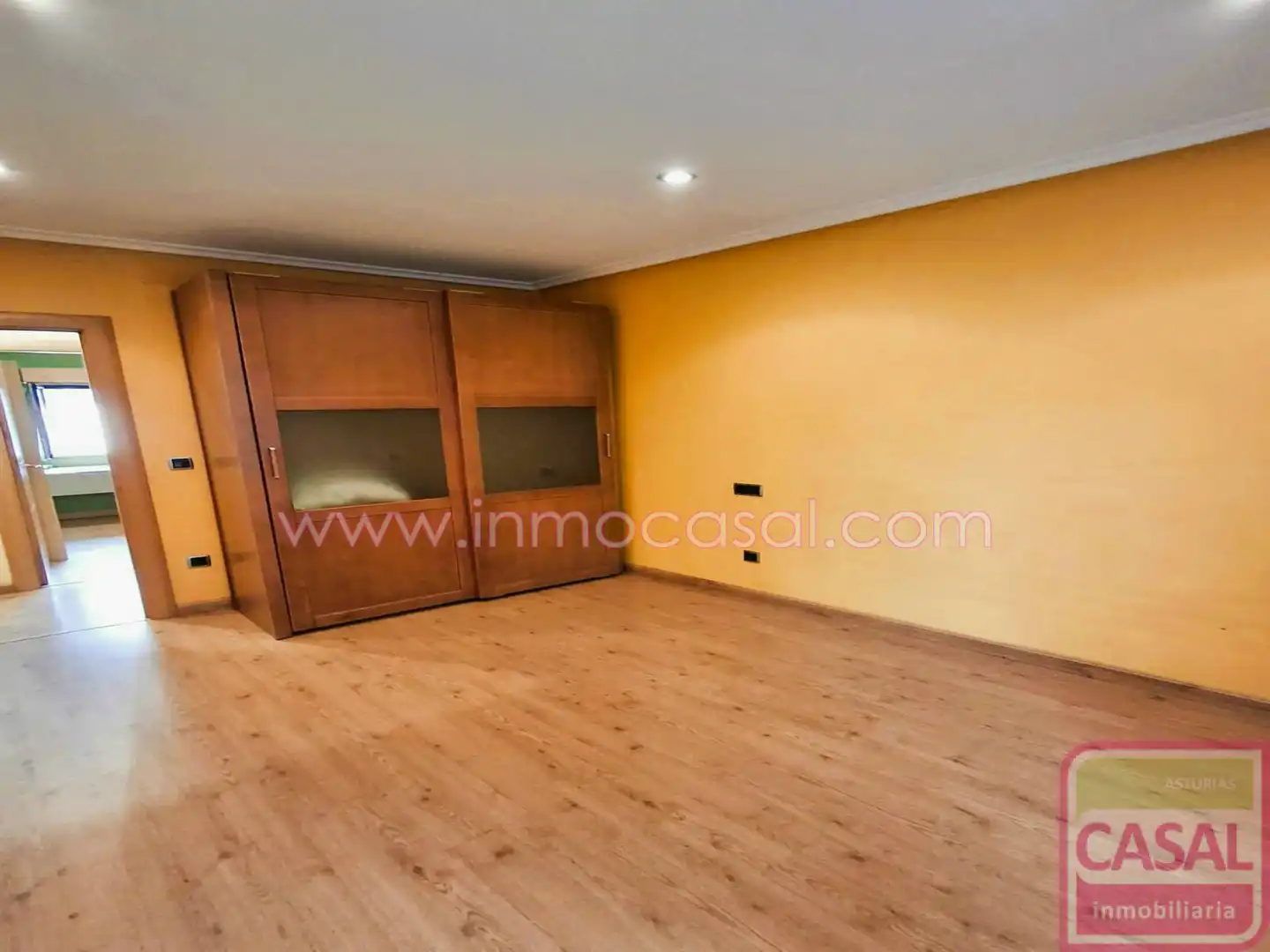 Habitación de Piso en venta en Avilés con Calefacción y Amueblado