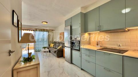 Foto 3 de Apartamento en venta en Los Cristianos, Santa Cruz de Tenerife