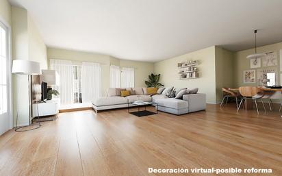 Living room of Flat for sale in  Valencia Capital  with Air Conditioner, Heating and Terrace