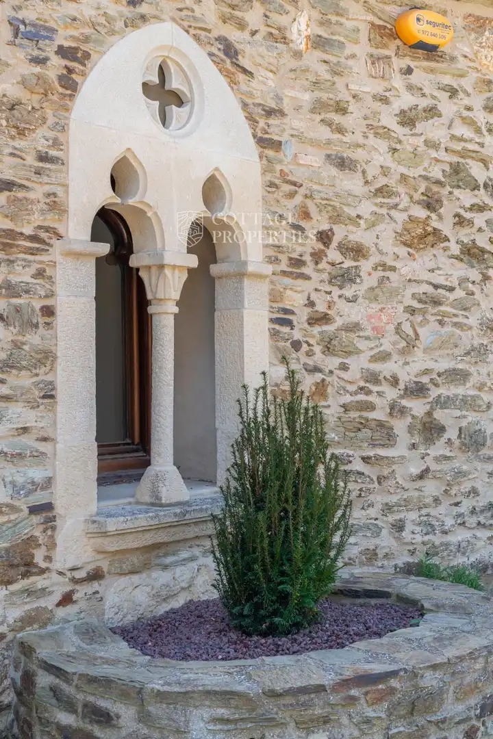 Exterior view of Country homes for sale in Llambilles  with Air Conditioner, Heating and Private garden