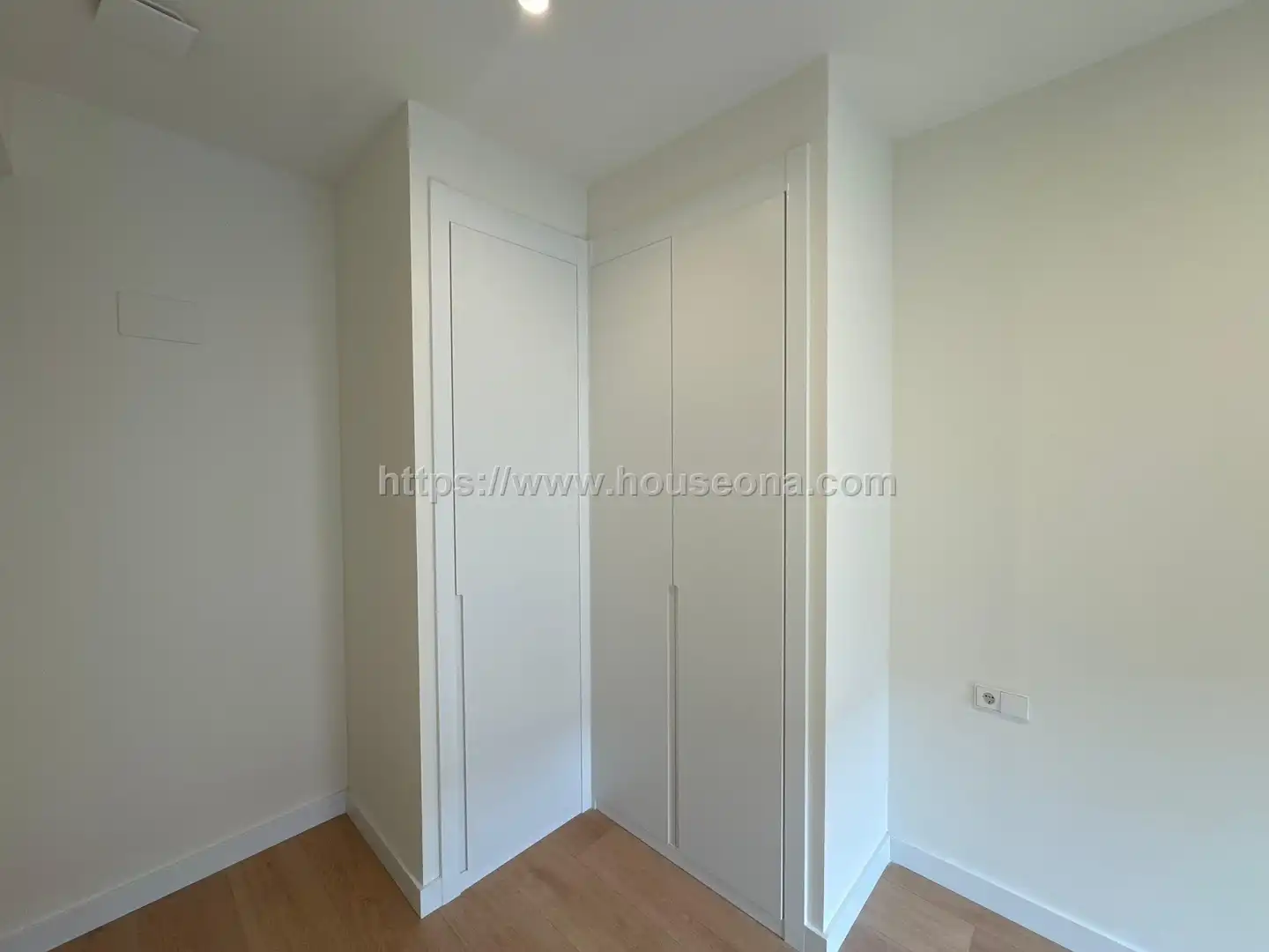 Habitación de Piso en venta en Bilbao  con Calefacción, Terraza y Trastero