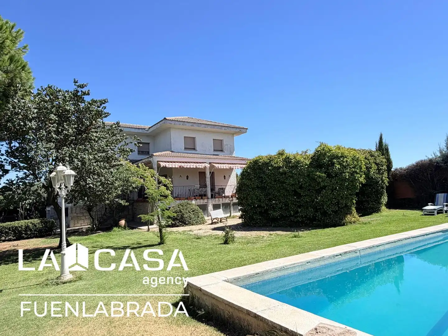 Vista exterior de Casa o chalet en venta en Portillo de Toledo con Piscina