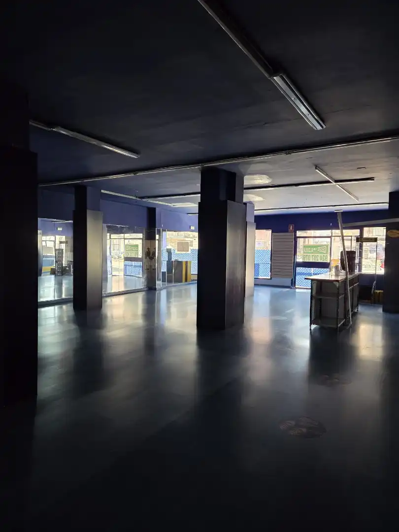 Gewerbefläche zur Miete in Avenida Juan Pereda Pila, imagen 3