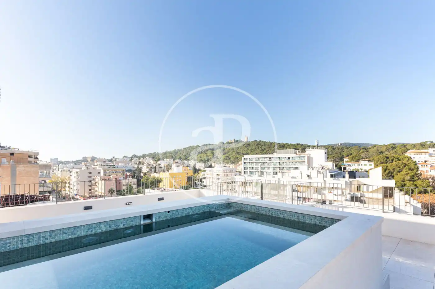 Piscina de Àtic en venda en  Palma de Mallorca amb Aire condicionat, Calefacció i Jardí privat