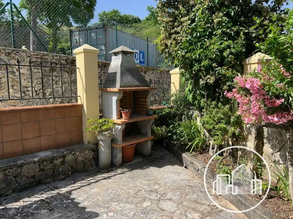 Houses for sale in Merindad de Valdeporres