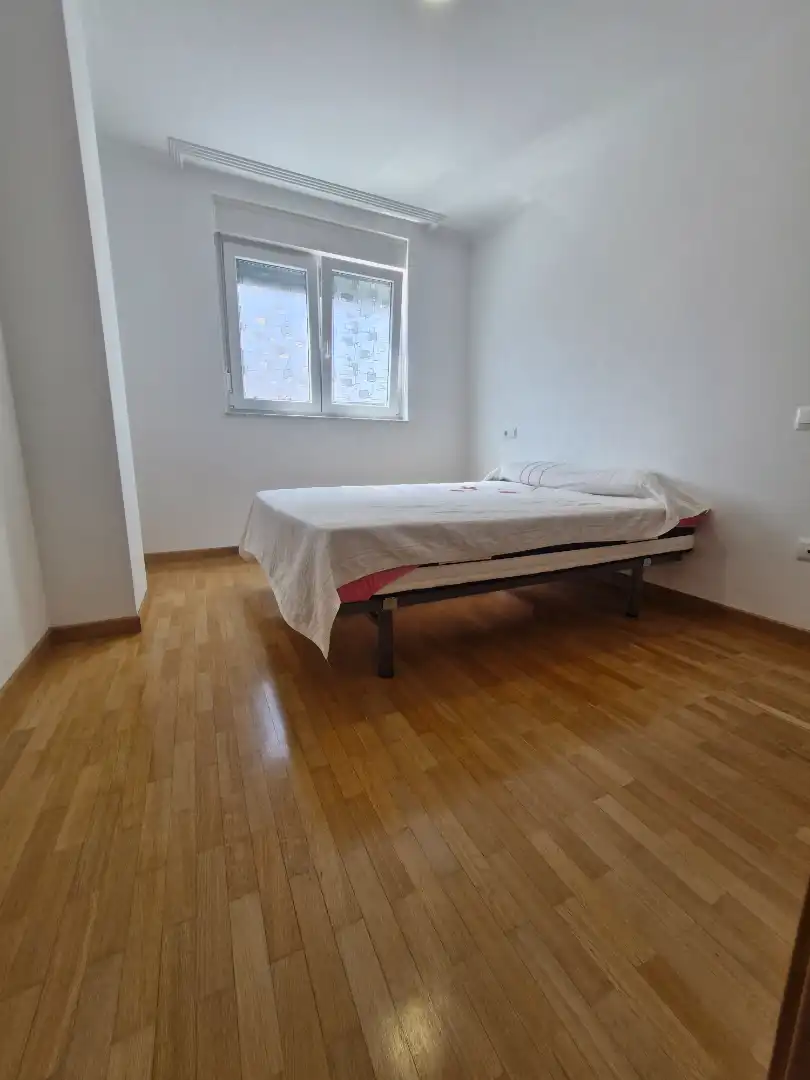 Schlafzimmer von Wohnung zum Verkauf in Foz mit Heizung, Terrasse und Abstellraum