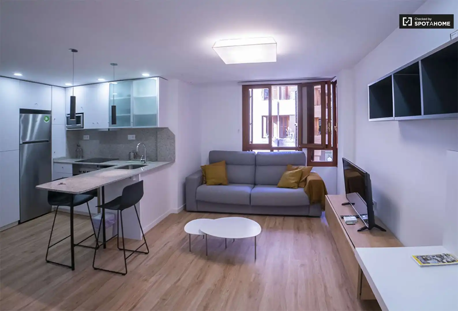 Living room of Apartments for share in Valencia  with Air Conditioner, Heating and Terrace