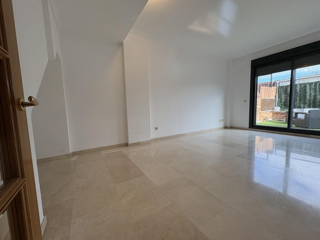Duplex to rent in Las Rozas de Madrid  with Air Conditioner, Parquet flooring and Terrace
