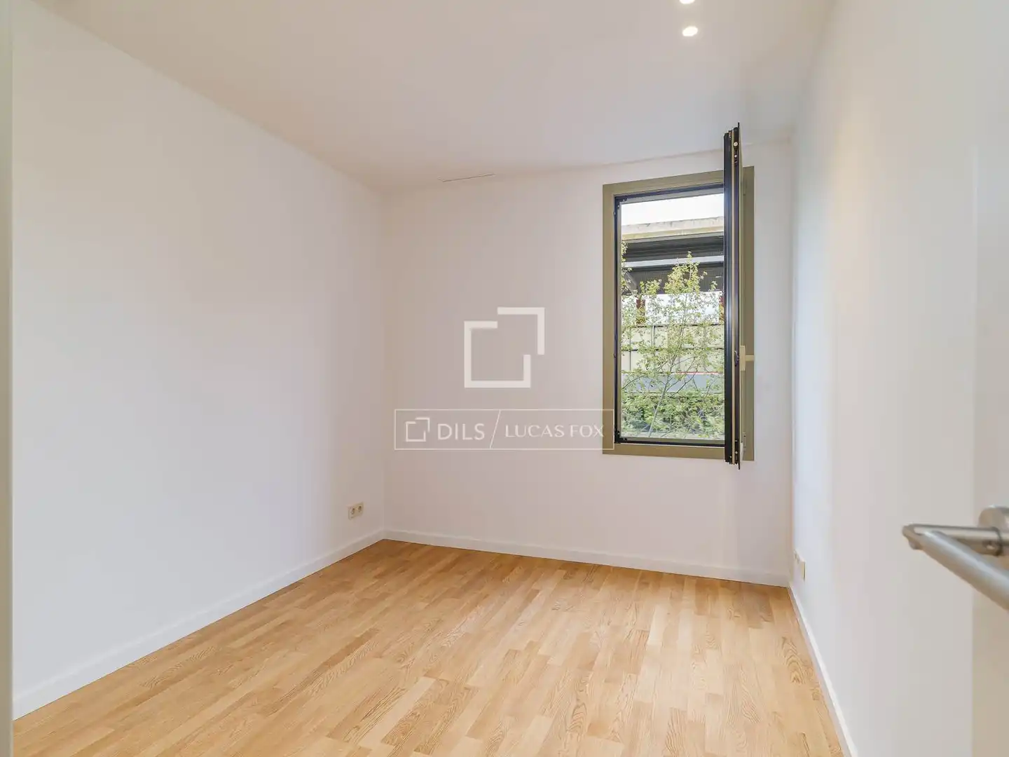 Schlafzimmer von Wohnung zum Verkauf in Barcelona mit Heizung, Terrasse und Abstellraum