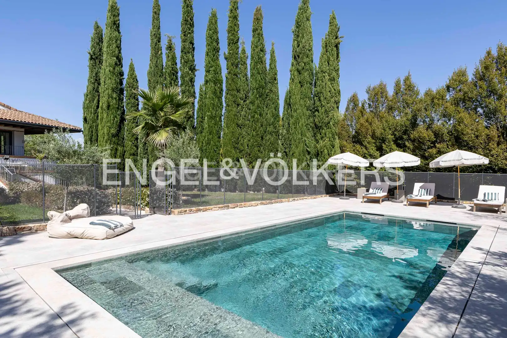 Casa amb piscina en venda a Ciudalcampo