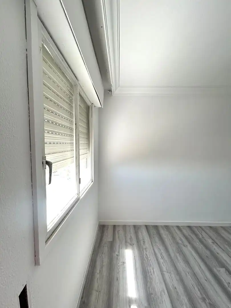 Bedroom of Flat for sale in Sevilla  with Air Conditioner