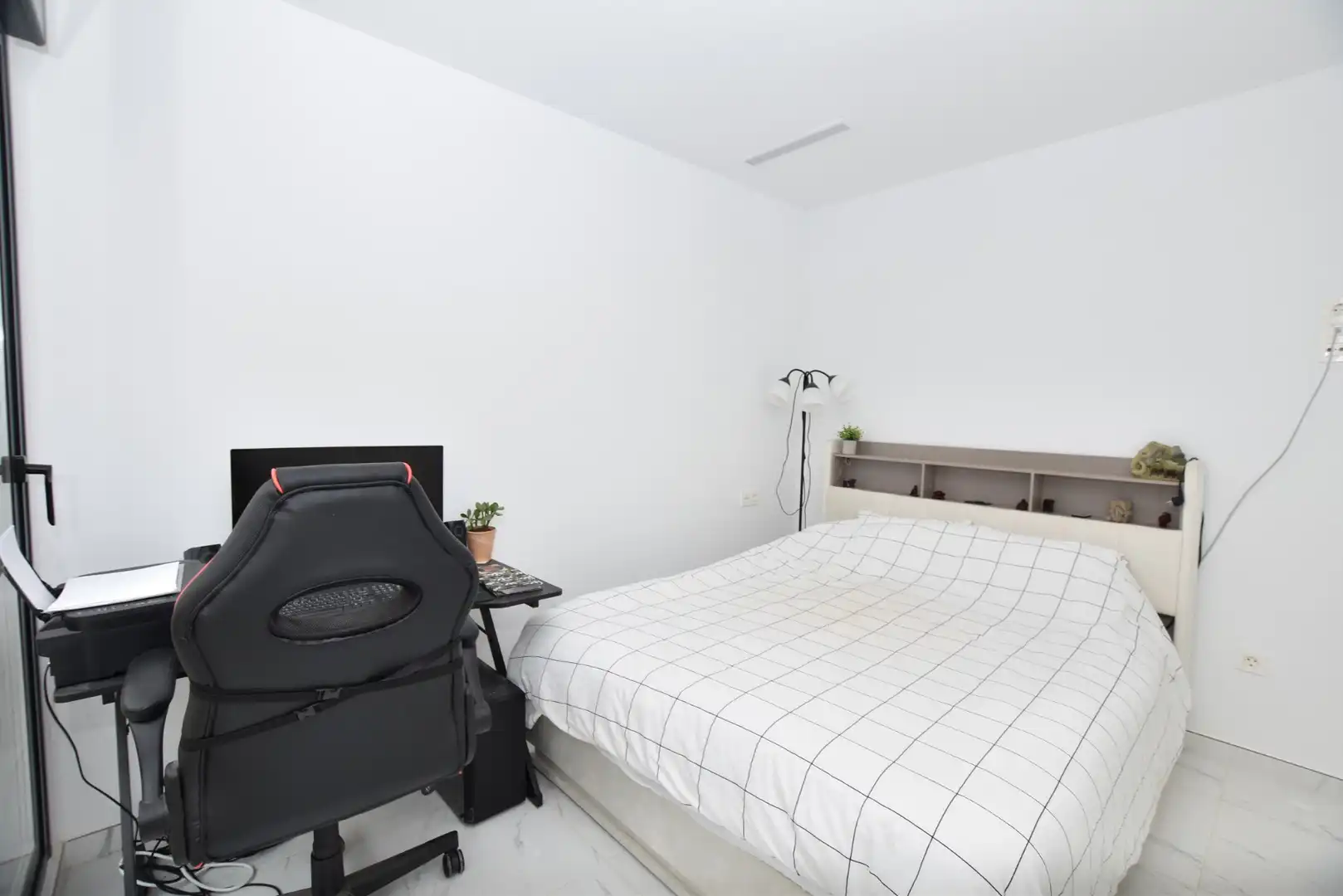 Estudio en venta en Los Montesinos