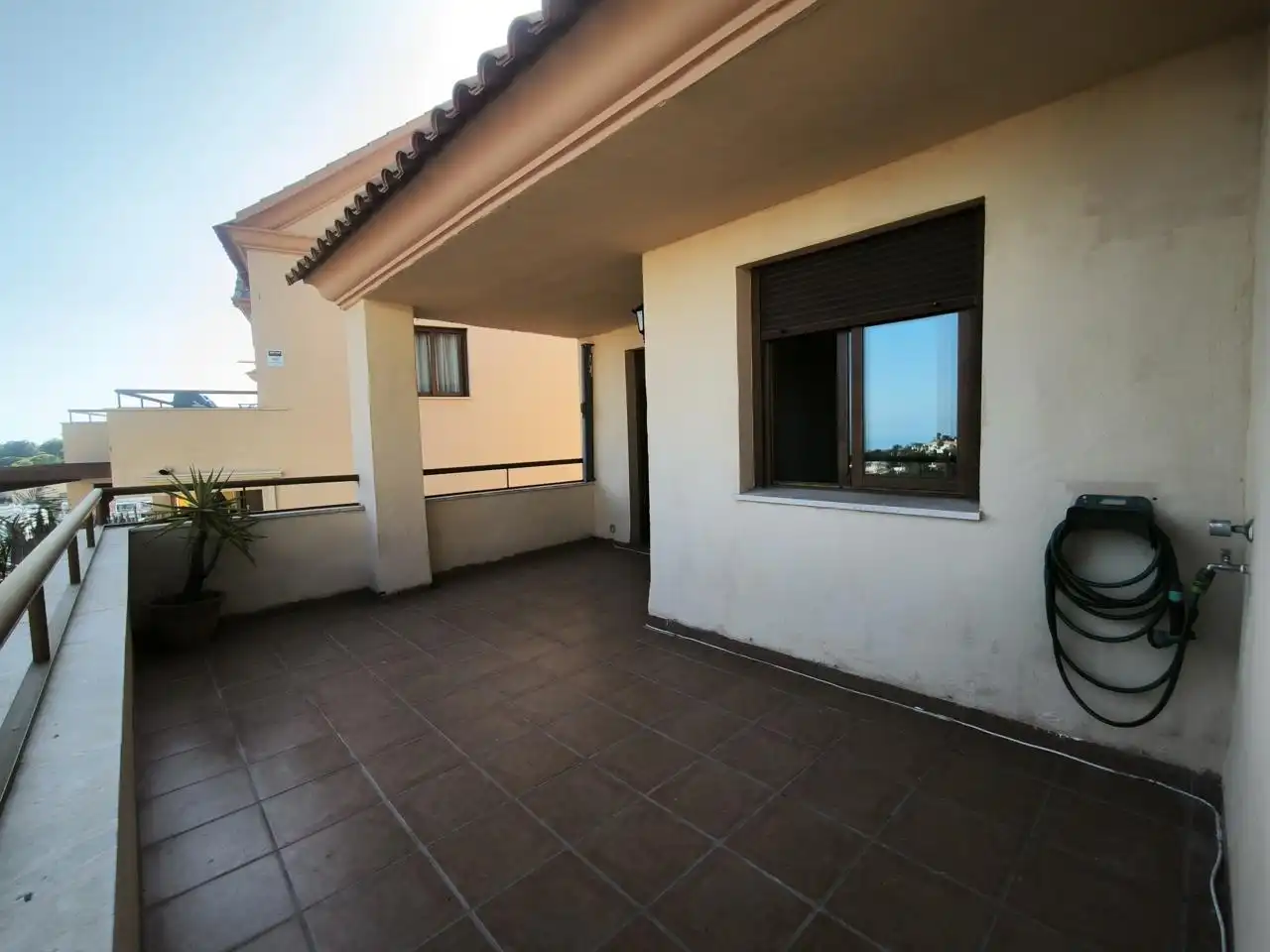 Terraza de Dúplex de alquiler en Benalmádena con Aire acondicionado y Terraza