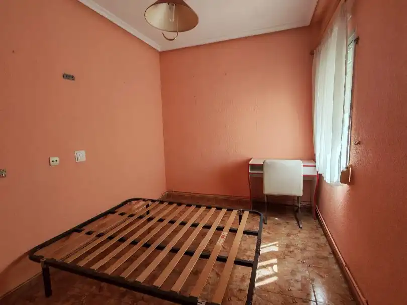 Bedroom of Flat for rent in Talavera de la Reina  with Air Conditioner and Balcony