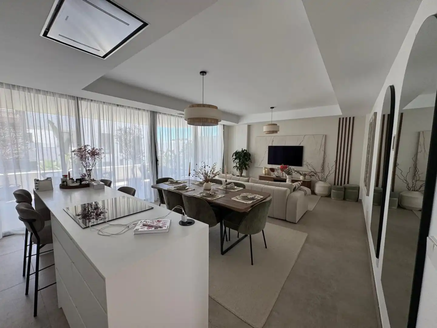 Dining room of Flat for sale in Estepona  with Air Conditioner, Heating and Terrace