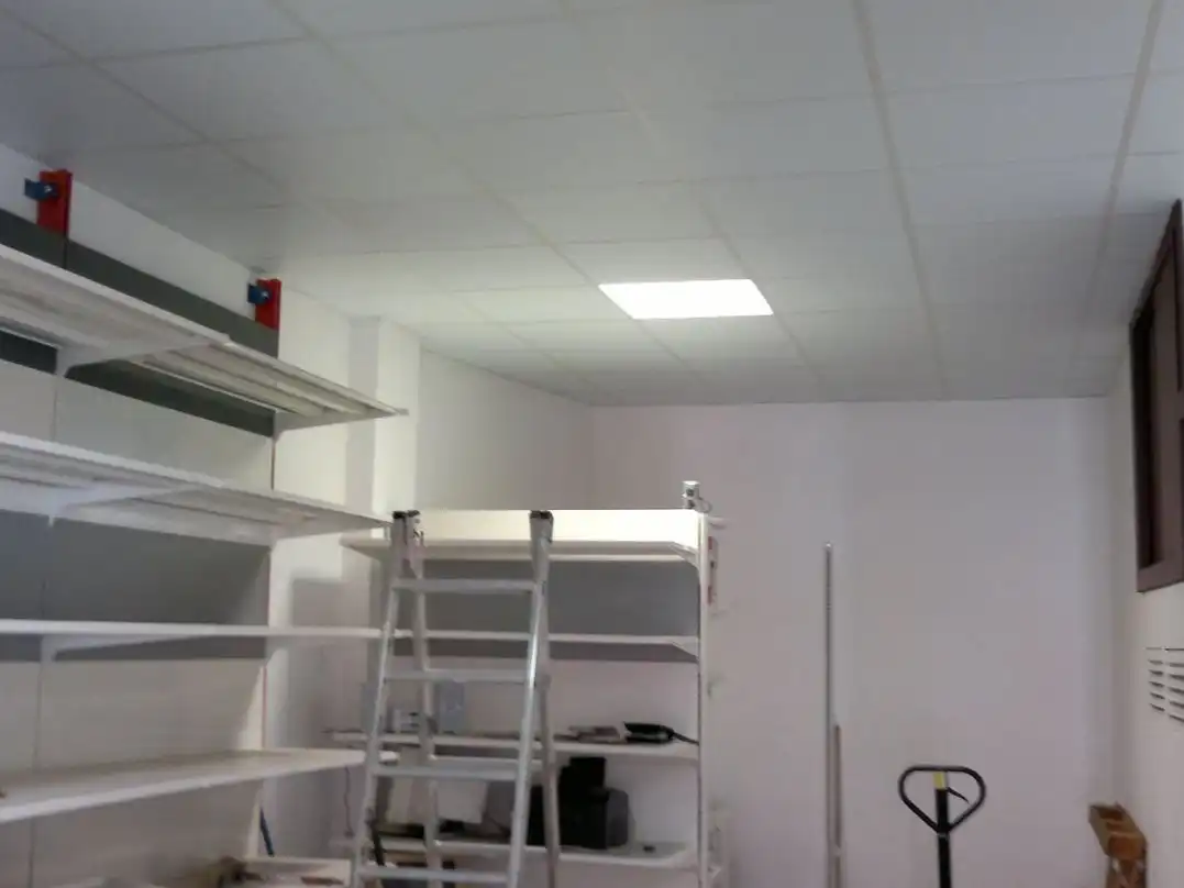 Büro zur Miete in Orozko mit Heizung, Möbliert und Internet