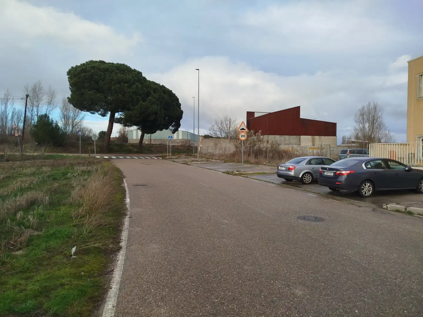 Vista exterior de Nave industrial en venta en Laguna de Duero