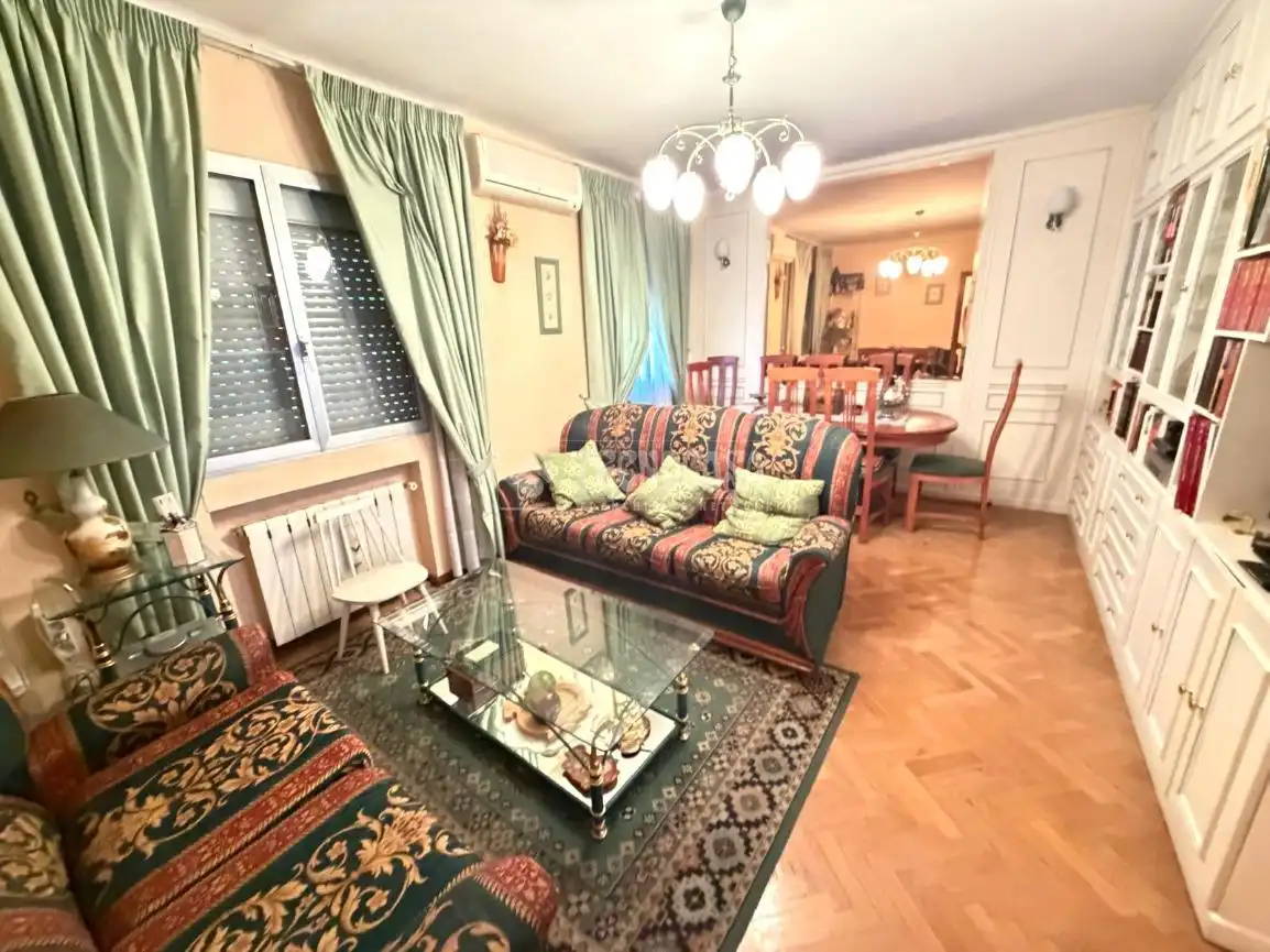 Sala de estar de Piso en venta en Madrid con Calefacción y Parquet