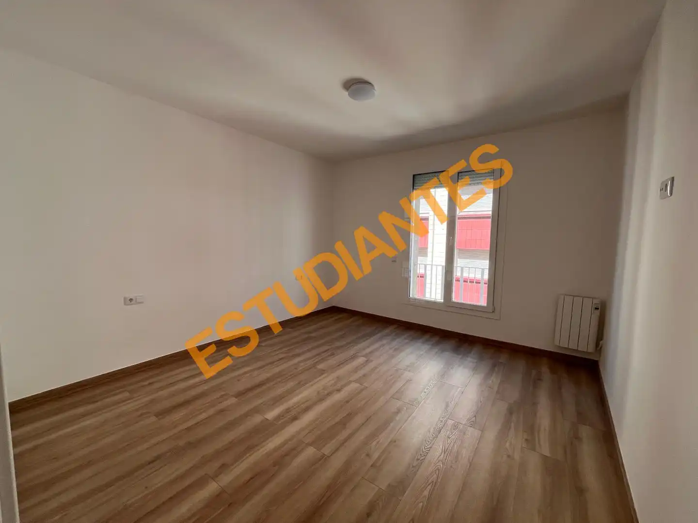 Schlafzimmer von Wohnung zur Miete in Lleida mit Heizung, Parkett und Möbliert