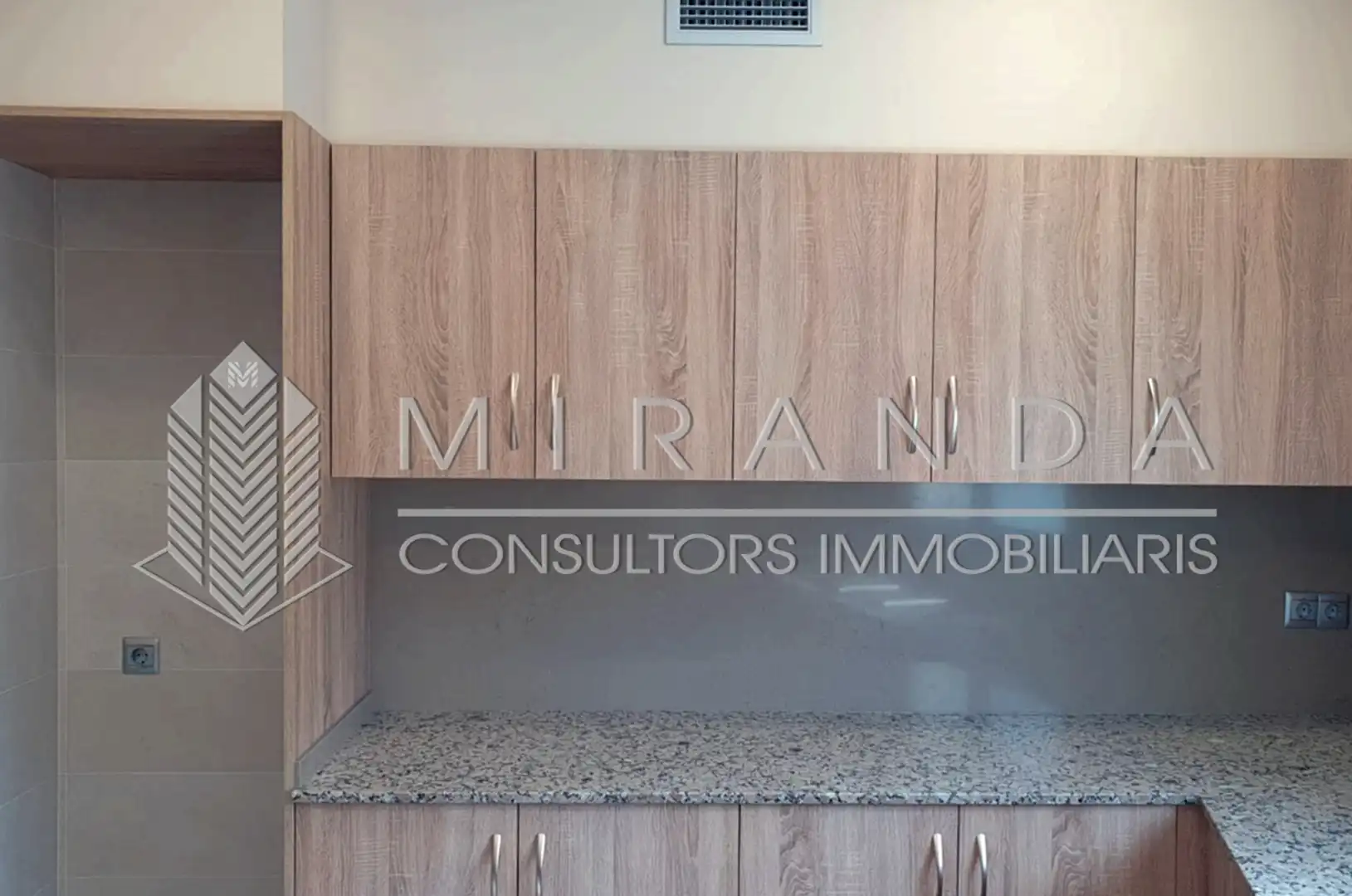 Cocina de Piso de alquiler en Granollers con Aire acondicionado, Calefacción y Horno