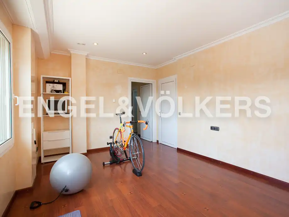 Casa o chalet en venta en Serra con Calefacción, Jardín privado y Trastero