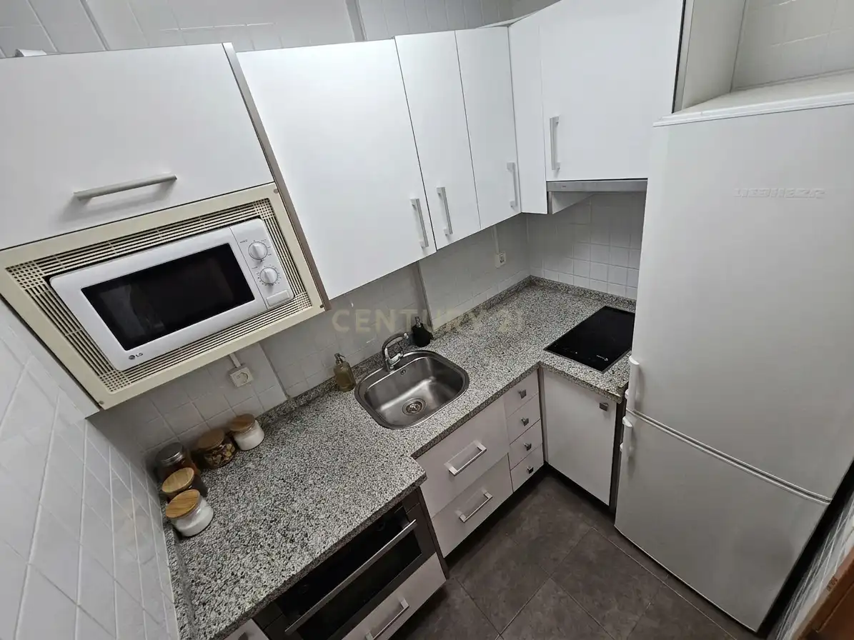 Cocina de Piso en venta en Málaga con Aire acondicionado, Jardín privado y Trastero