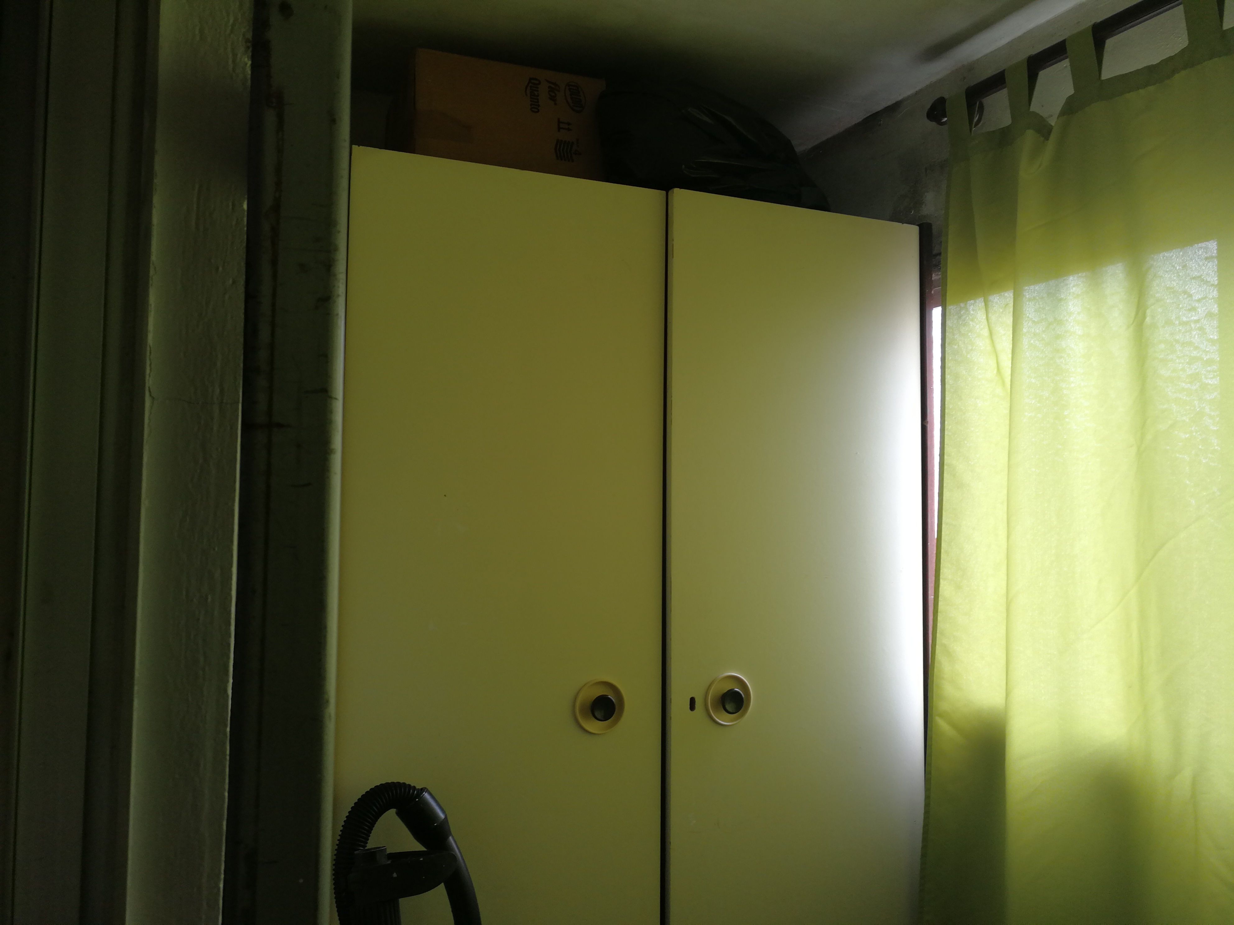 Dormitori de Casa o xalet en venda en Santiago de Compostela  amb Terrassa i Moblat