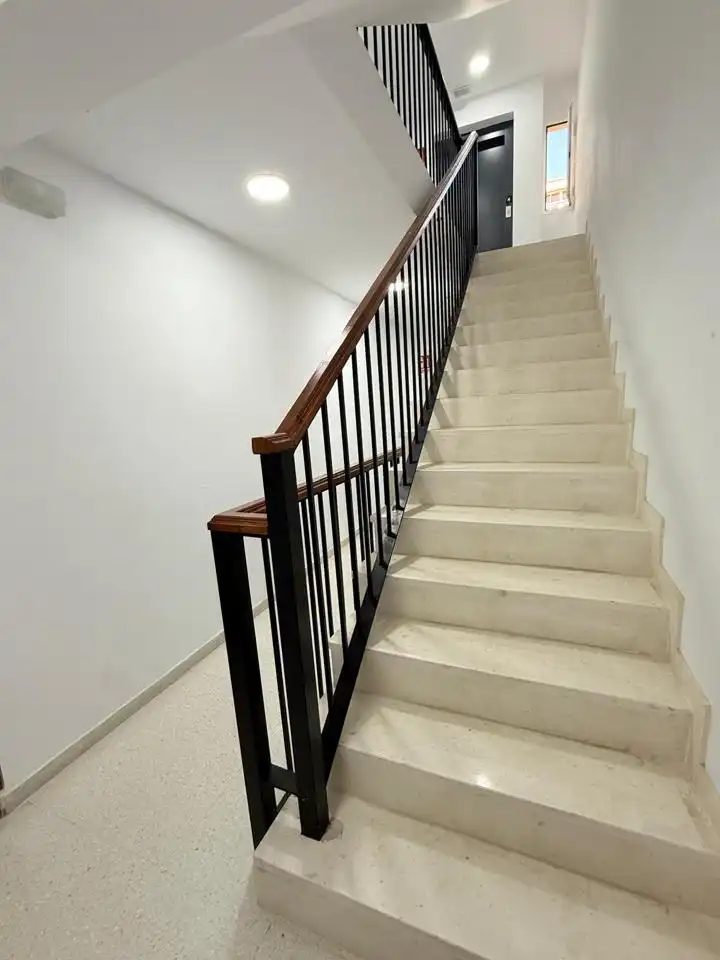 Wohnung zur Miete in Calle Azahar, Cruz Roja