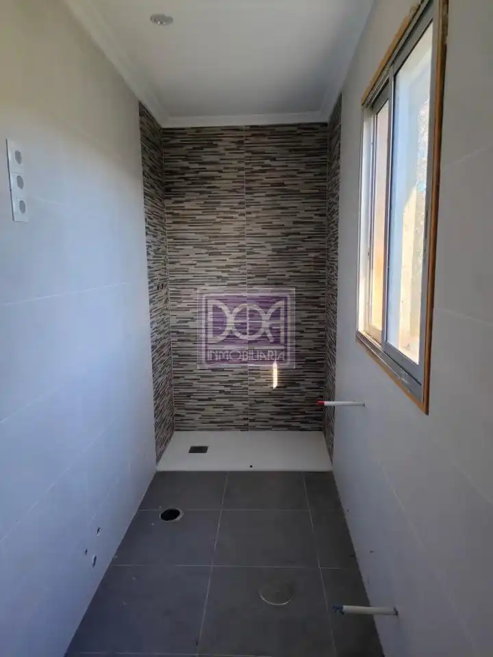 Baño de Casa o chalet en venta en Mondariz con Calefacción y Jardín privado