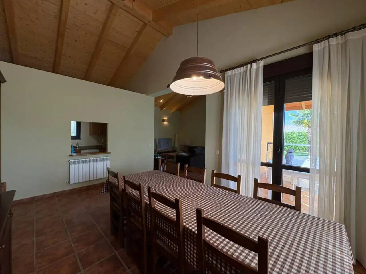 Menjador de Casa o xalet en venda en Sancti-Spíritus (Salamanca) amb Calefacció, Jardí privat i Moblat