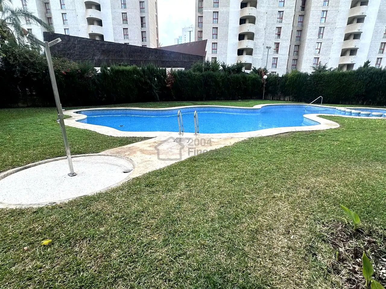 Schwimmbecken von Wohnungen zum Verkauf in Finestrat mit Klimaanlage, Privatgarten und Terrasse