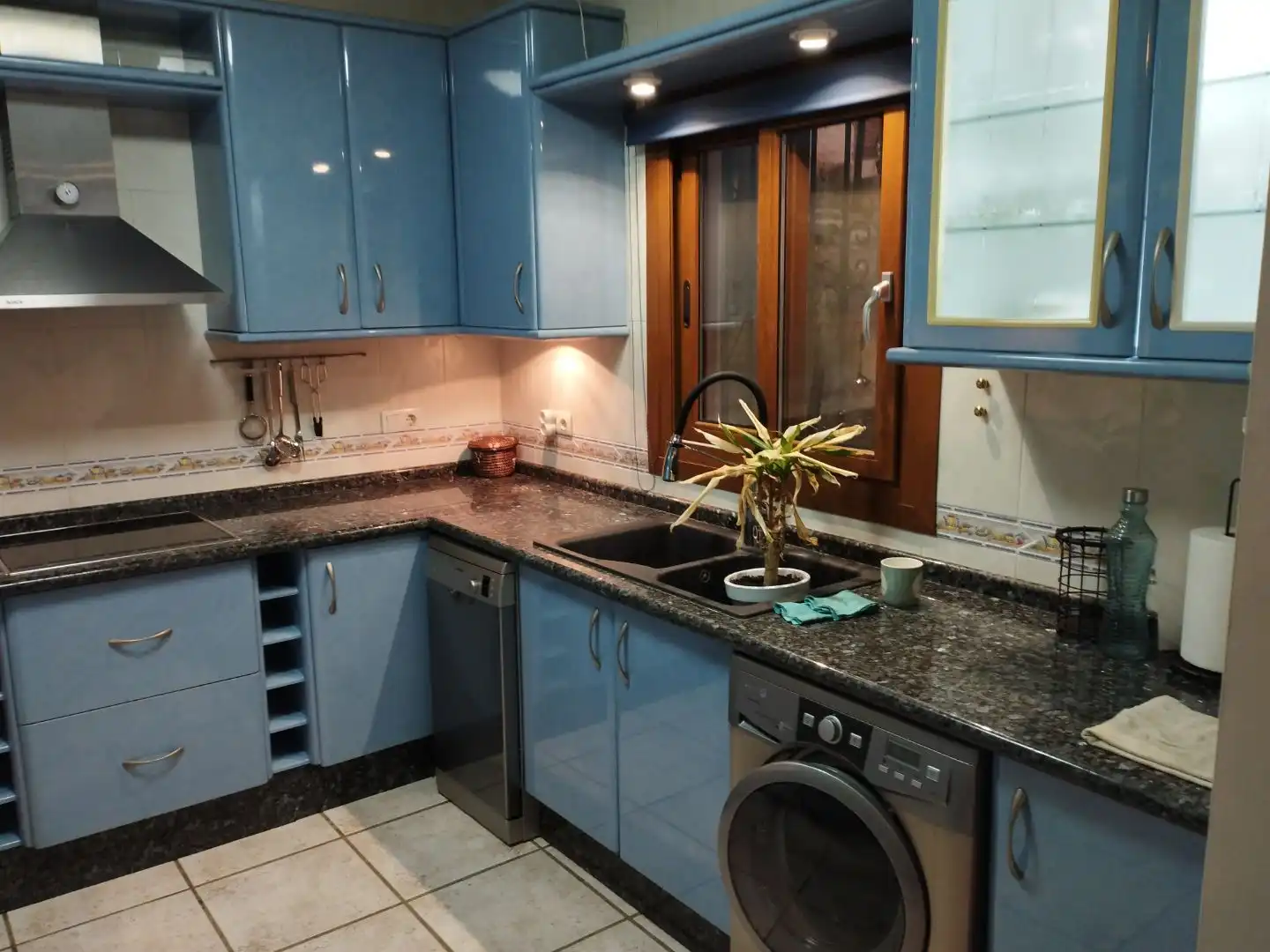 Cuina de Casa o xalet de lloguer en Viñuela amb Aire condicionat, Calefacció i Jardí privat