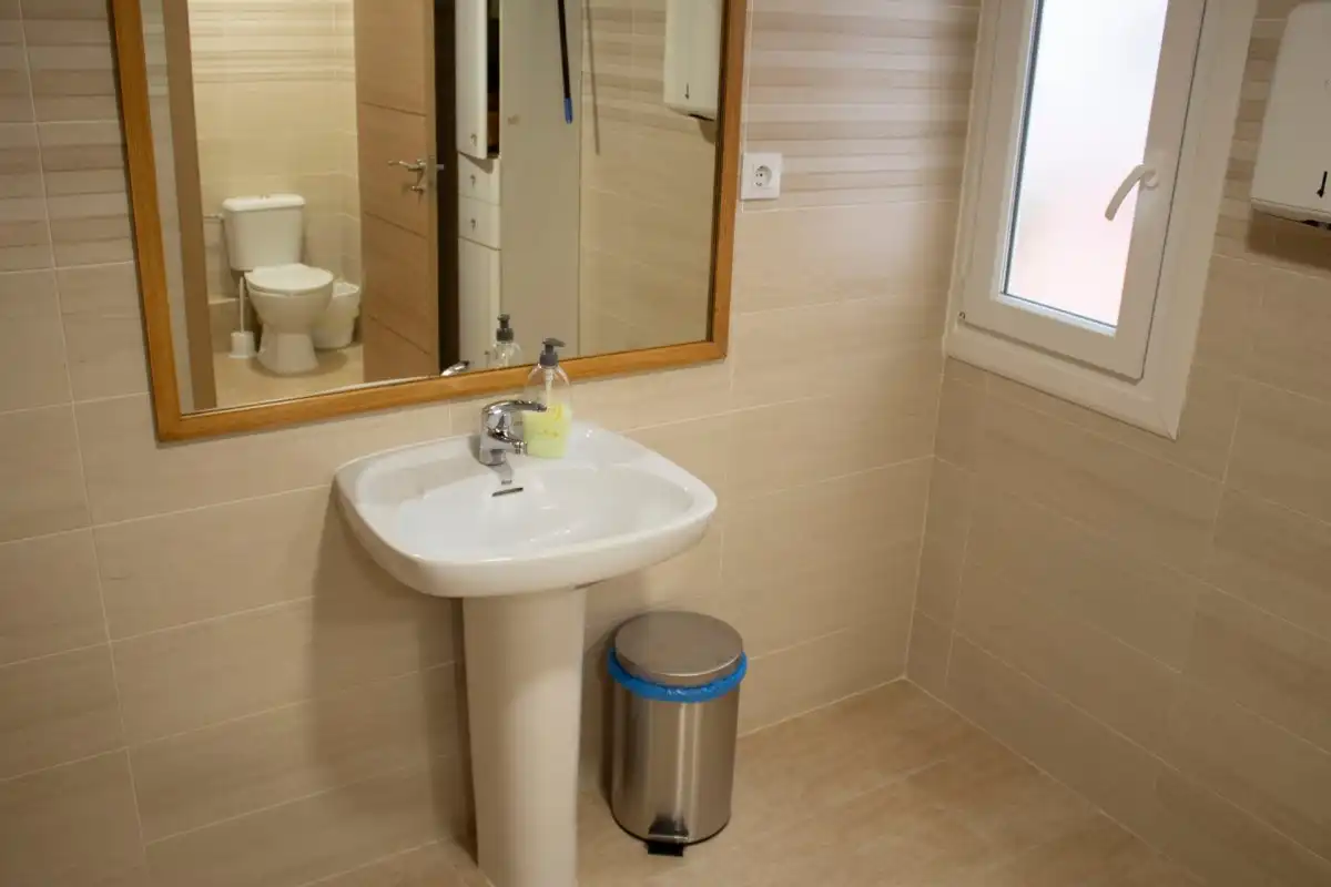 Office space with lift to rent in Calle Ricardo Fernandez de la Fuente, imagen 7