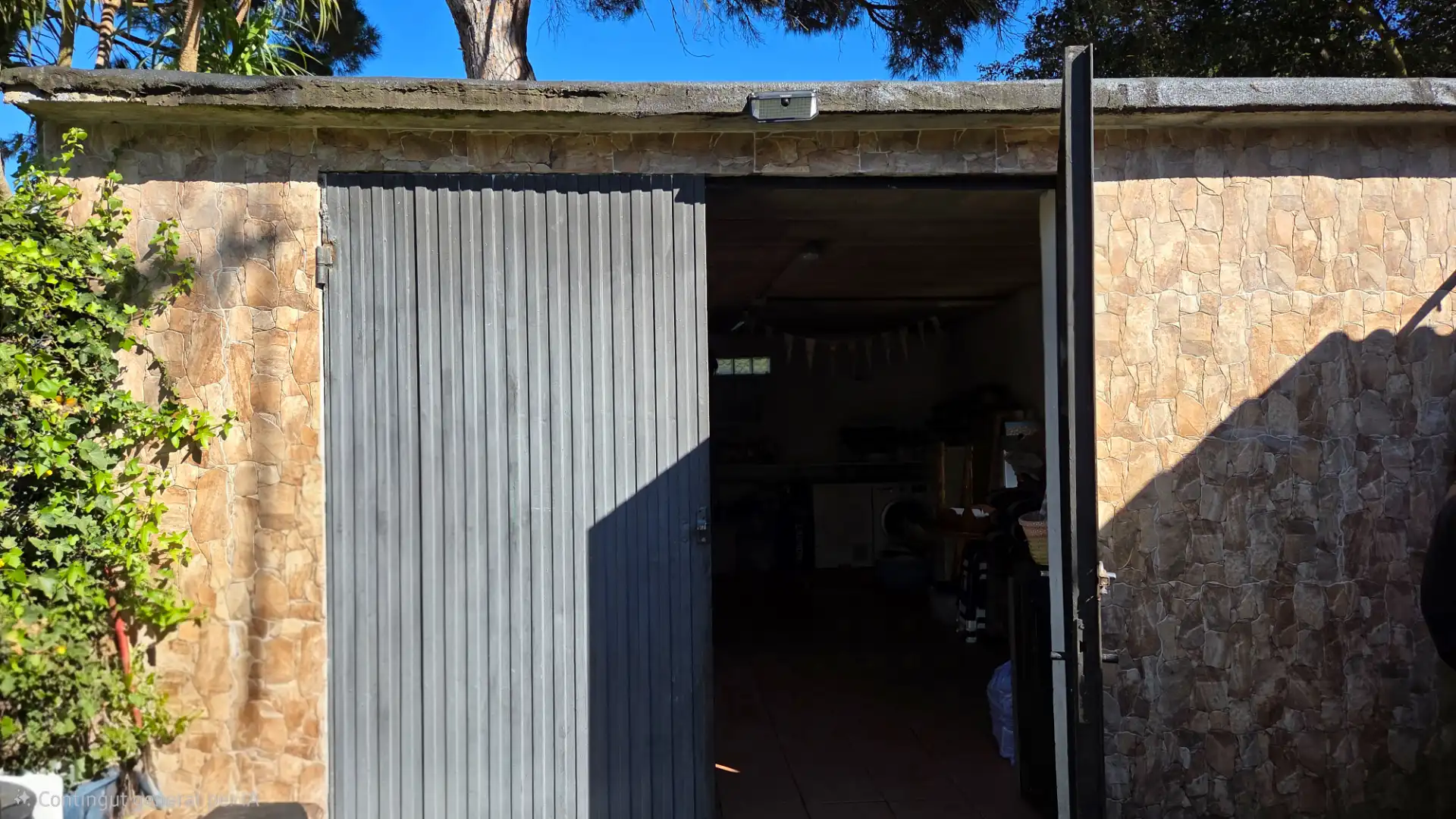 Vista exterior de Casa o xalet en venda en Llagostera amb Jardí privat i Piscina