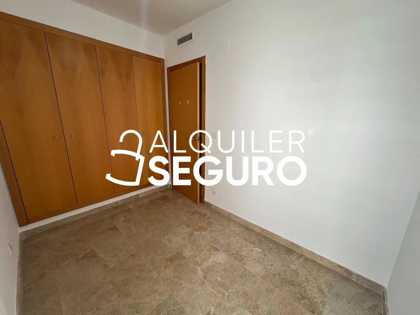 Habitación de Ático de alquiler en Paiporta con Aire acondicionado, Calefacción y Terraza